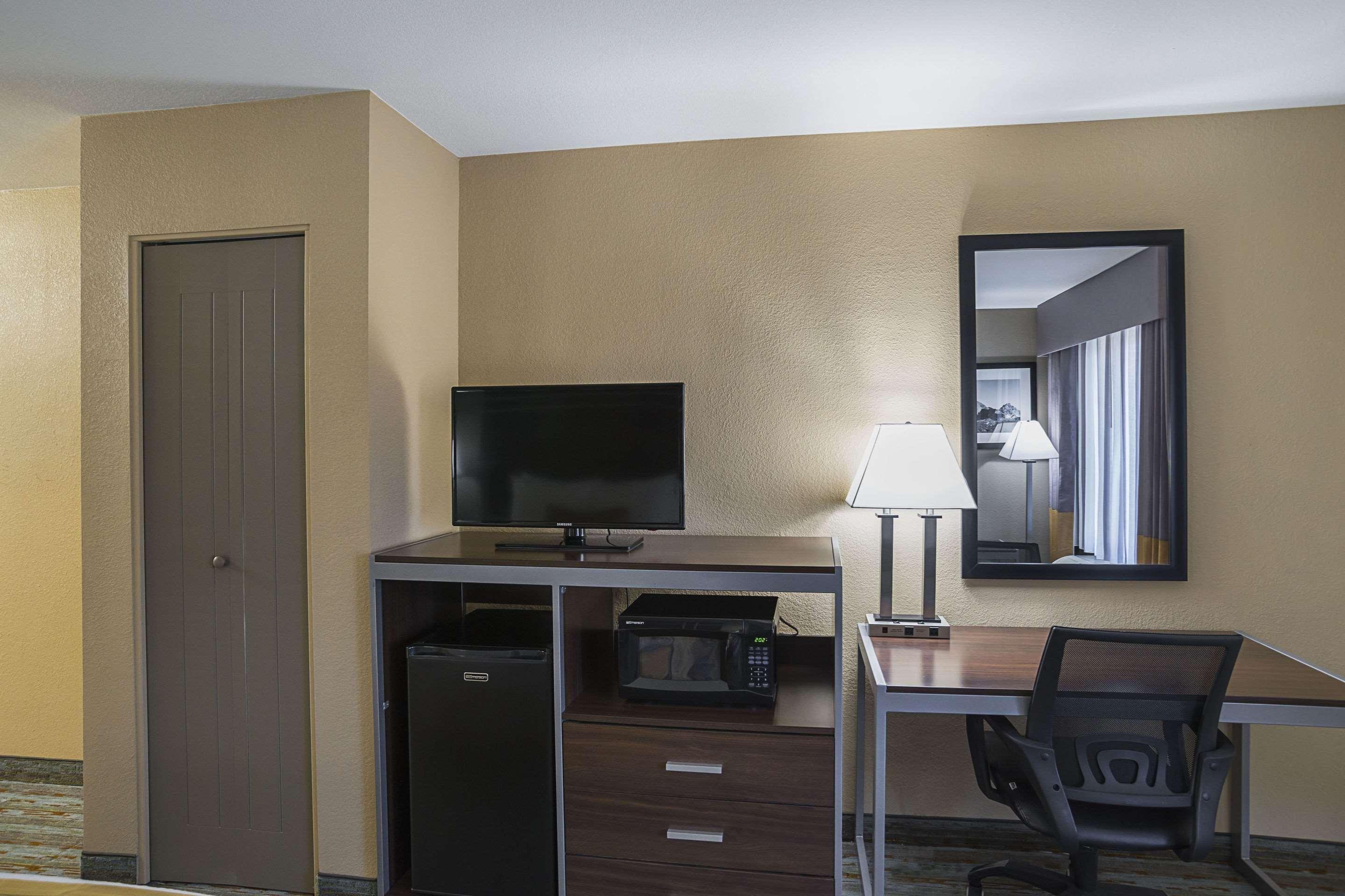 Quality Inn Phoenix North I-17 Экстерьер фото