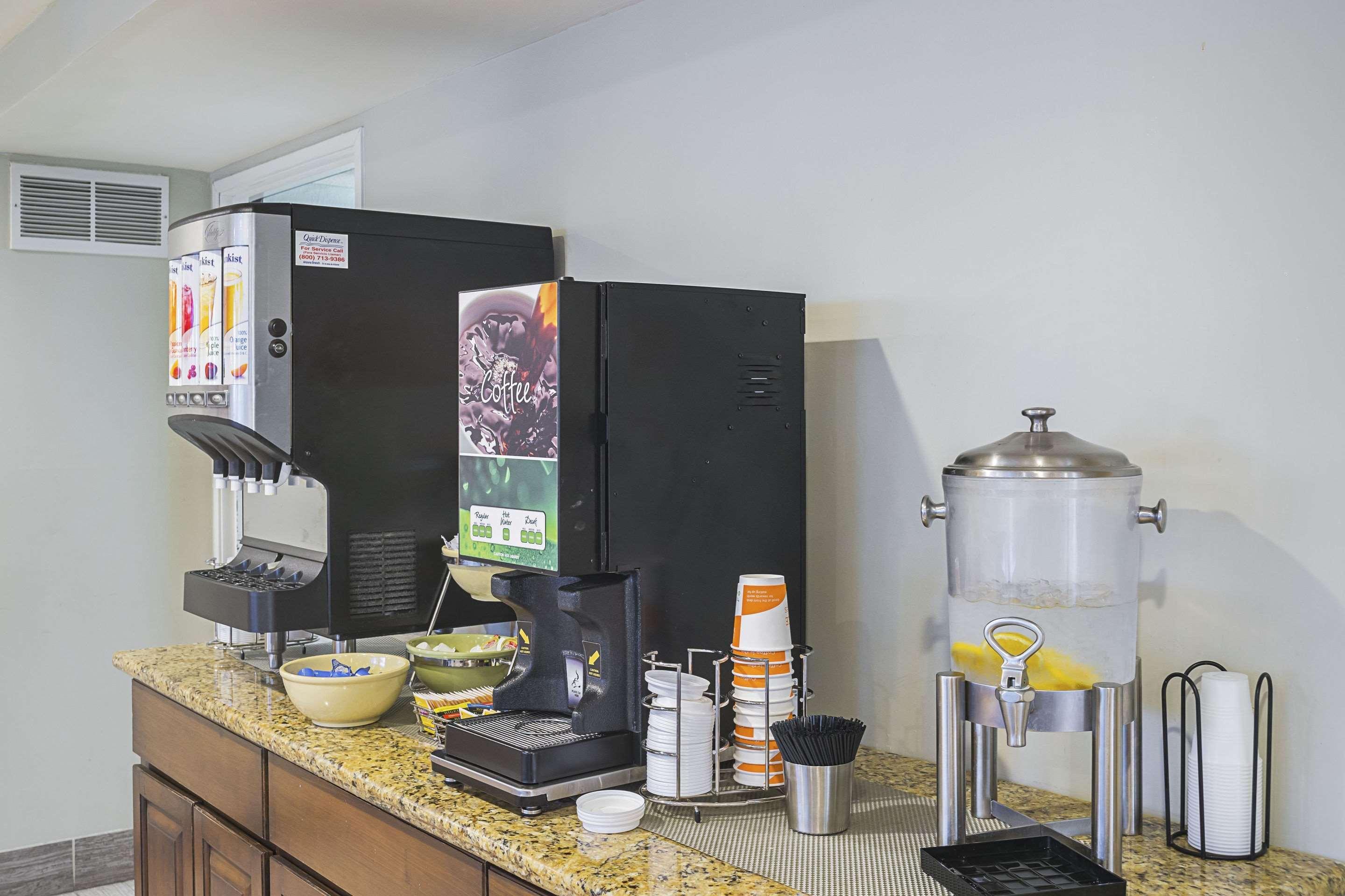 Quality Inn Phoenix North I-17 Экстерьер фото