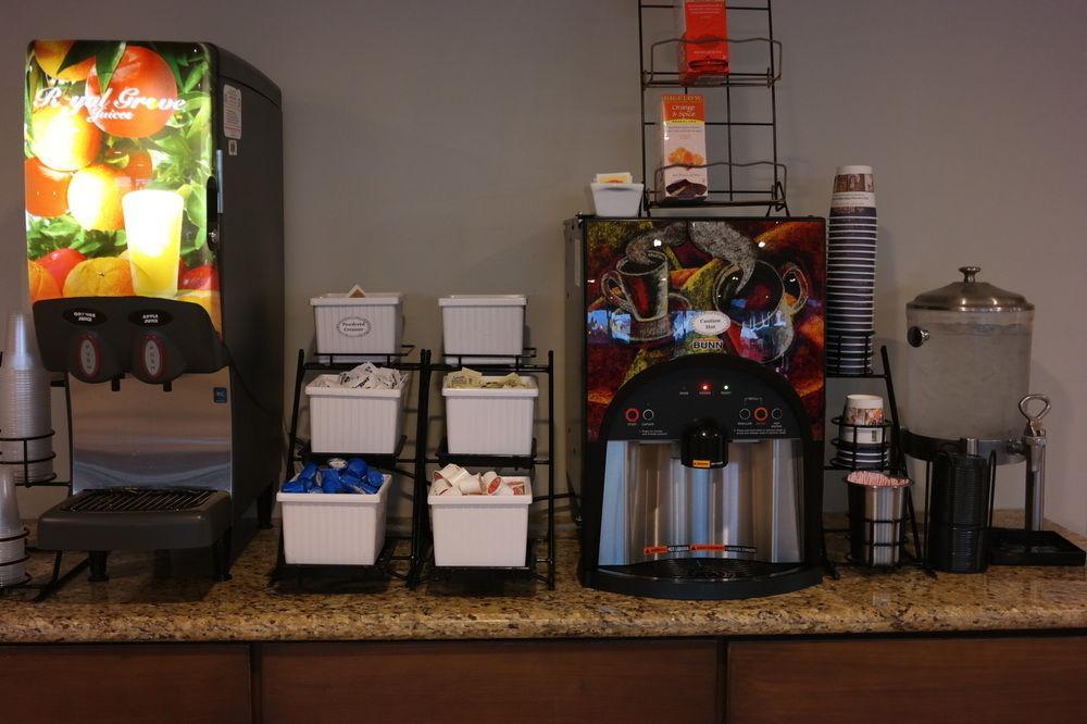 Quality Inn Phoenix North I-17 Экстерьер фото